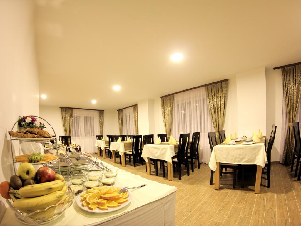 Hotel Dubai Plandiste Экстерьер фото