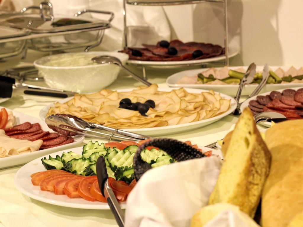 Hotel Dubai Plandiste Экстерьер фото