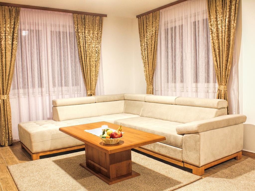Hotel Dubai Plandiste Экстерьер фото
