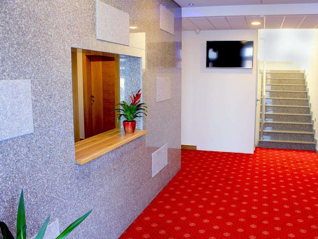 Hotel Dubai Plandiste Экстерьер фото