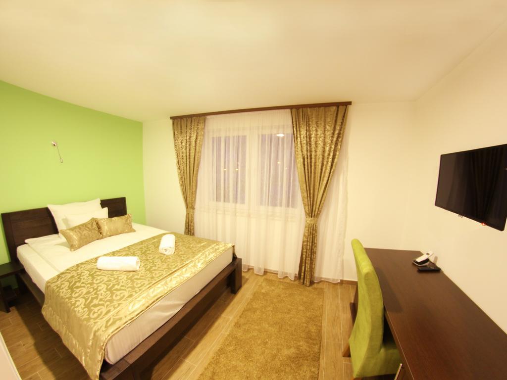 Hotel Dubai Plandiste Экстерьер фото
