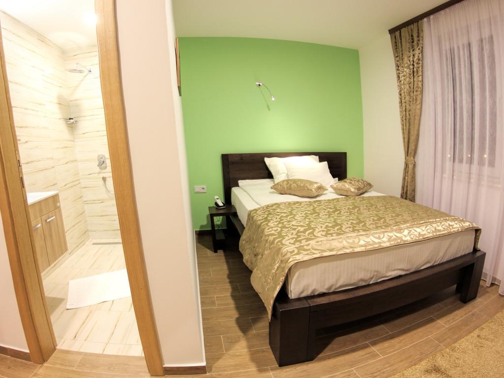 Hotel Dubai Plandiste Экстерьер фото