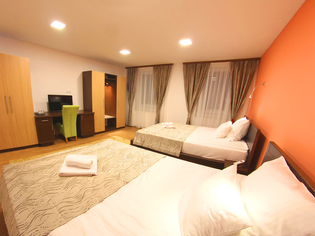 Hotel Dubai Plandiste Экстерьер фото